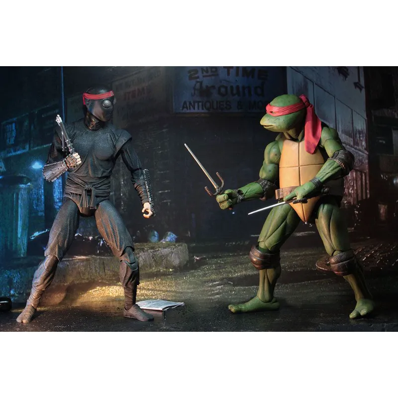 Teenage Mutant Ninja Turtles 90’s Movie Foot Soldier (Melee Weapons) 7-inch Scale Action Figure